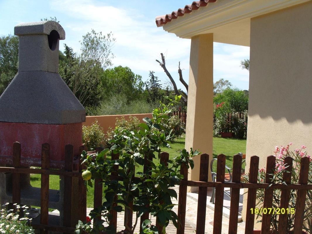 Casadelfaro Con Giardino A Pittulongu 600Metri Dalla Spiaggia Olbia Exterior foto